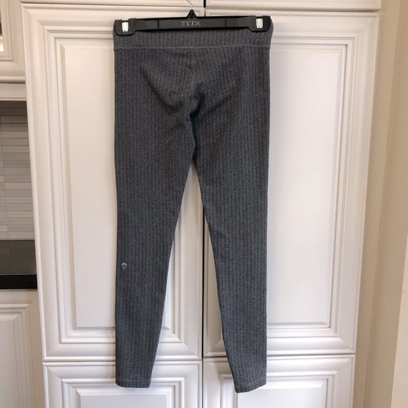 Ivivva by Lululemon girls reversible leggings 🍋 - Picture 6 of 8